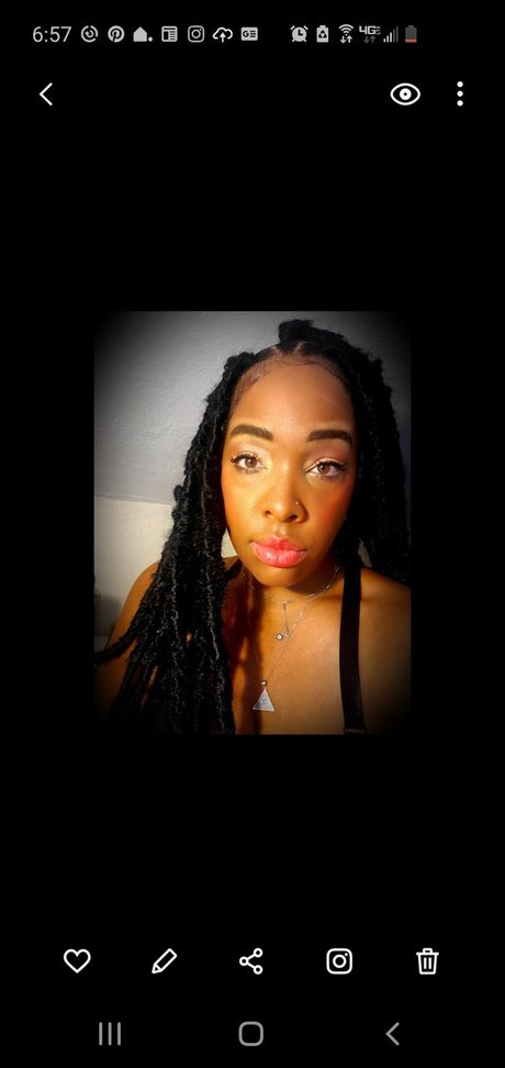 Lacey Hijab schauspielerin erotische fotos