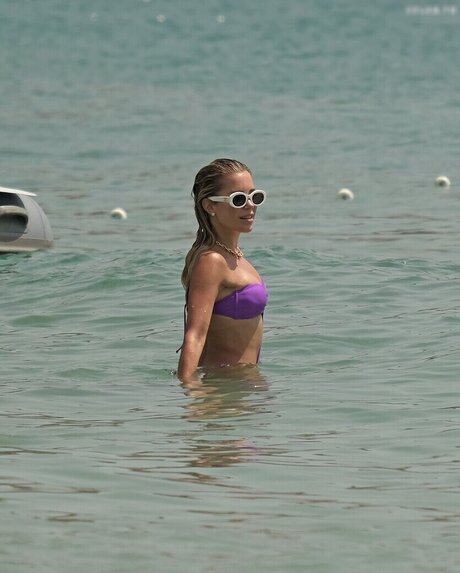 nerdygirl onlyfans perfekte top foto