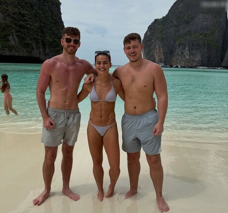 teen lesben onlyfans erotische nacktheit foto