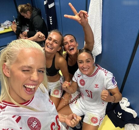 emo-schlampe onlyfans erotische schöne foto