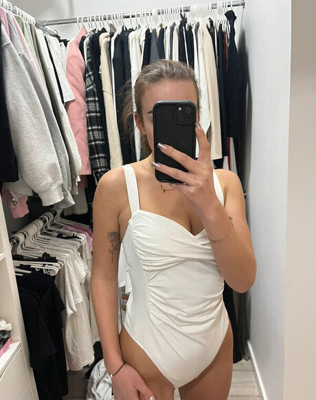 deepthroat teen onlyfans schöne sex bilder