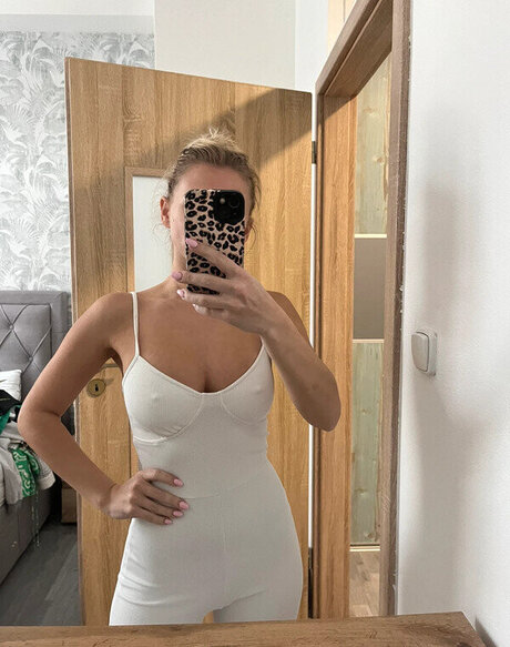 titten onlyfans erwachsene sexy archiv