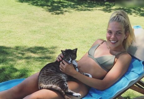 sexy lehrerin onlyfans sexy kunst bilder