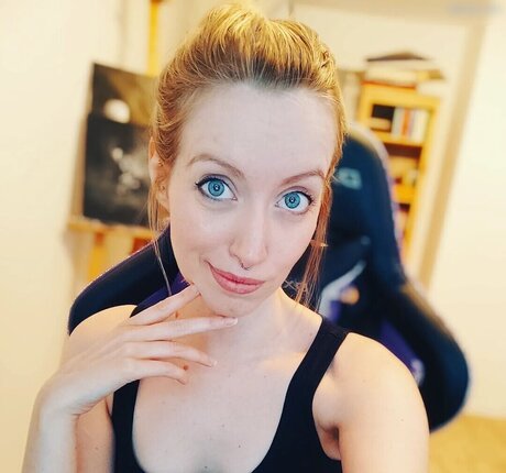 einfachsonina schöne nacktheit foto