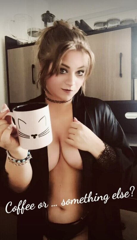 weibliche zwerg-onlyfans erwachsene kostenlose fotos