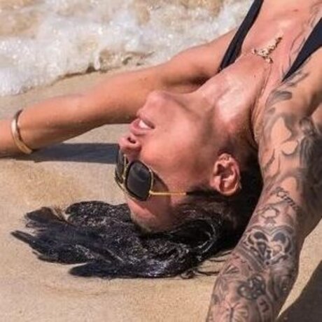 Jenny pfeiffer top erotische bild