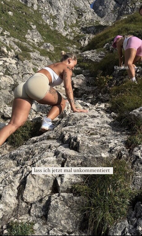 asiatische tattoo-onlyfans freie pornografische galerie