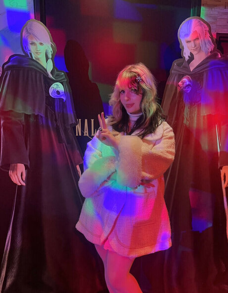 Aretteepls nackt hübsche bild