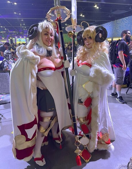 Aretteepls kunst xxx galerien