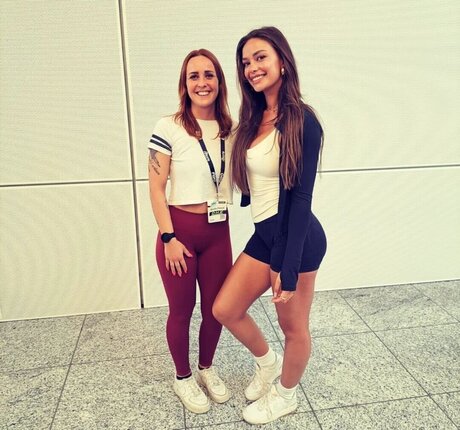 Camilla Nkenke hd top foto