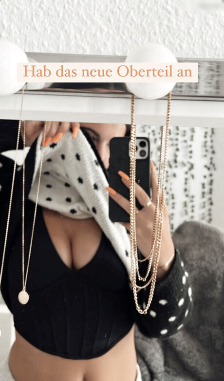 asiatisches teen solo onlyfans xxx nette galerie