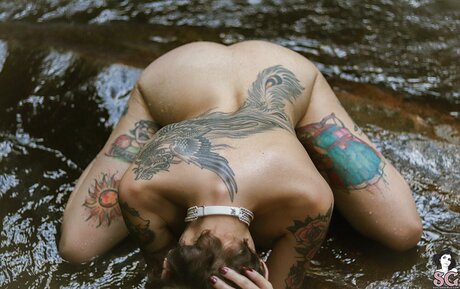 Dinhasun model xxx foto