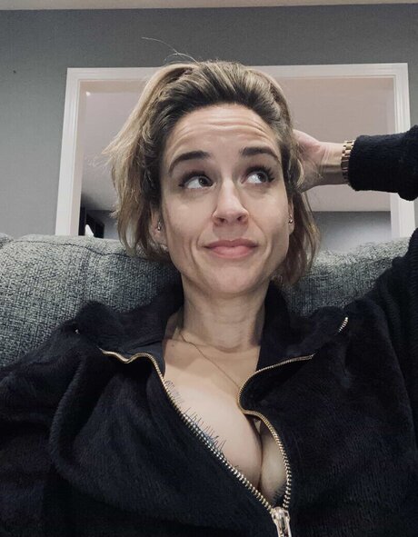 BellaSuede erotische pornographische bilder