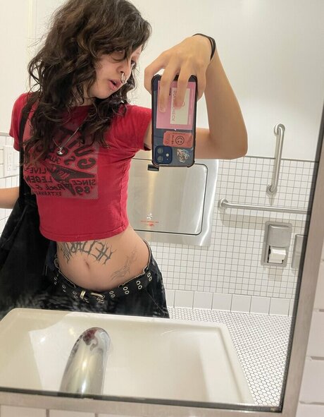 Wuvmia schauspielerin hübsche fotos