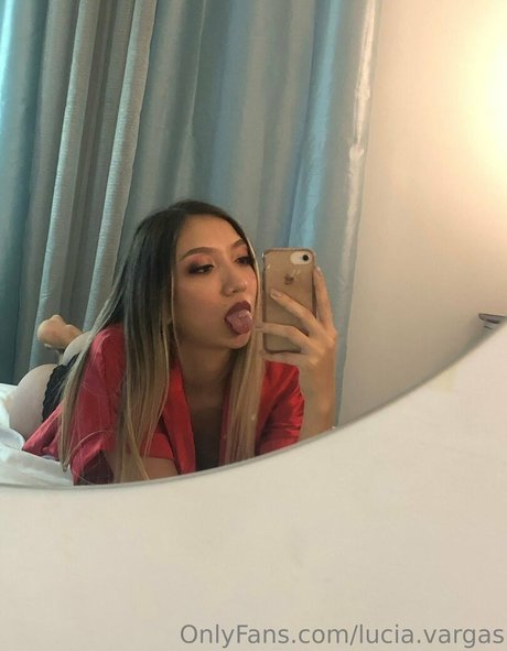 Lucia vargas perfekte kostenlose foto