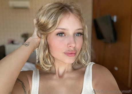 Sharp Category_ hübsche nackt foto