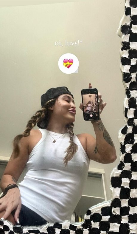 Amy Reis top erotische bild