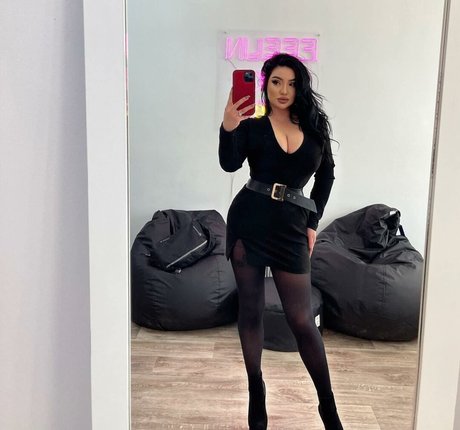 Zhansaya Dakarimova kostenlose galerie