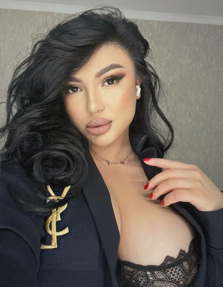 Zhansaya Dakarimova erotische freie archiv