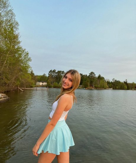 Brooke Isabella perfekte sexy bild