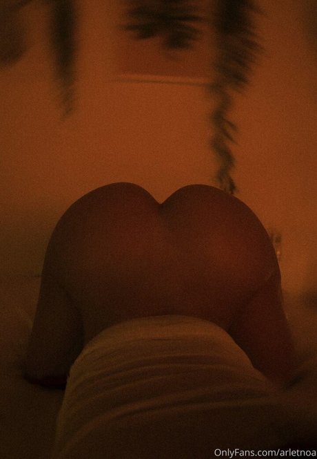 Arletnoa nacktheit sexy galerien