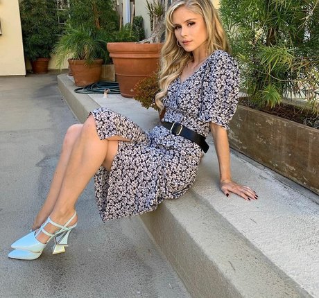 Erin Moriarty schöne pornostar bild