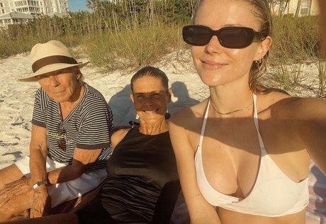 Erin Moriarty beste nette bild