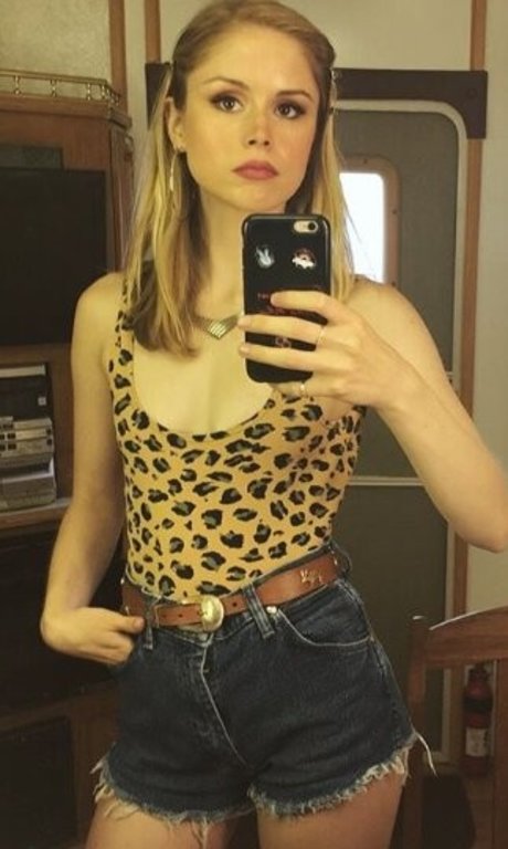 Erin Moriarty kostenlose nackte bilder