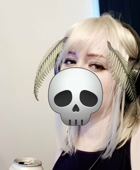 Juniper Actias hübsche nackte archiv