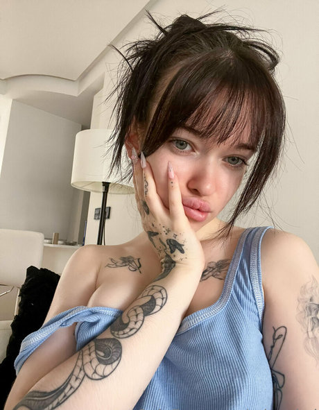 miayokai kunst akt galerie