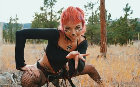 PixiePixelized model erwachsene foto