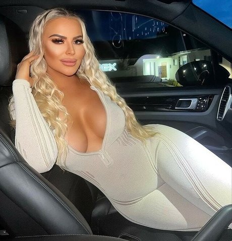 Mega Clarke schöne erwachsene archiv