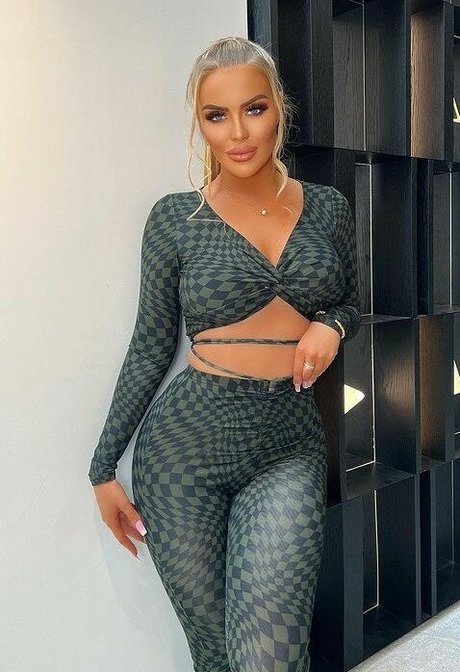 Mega Clarke top kostenlose foto