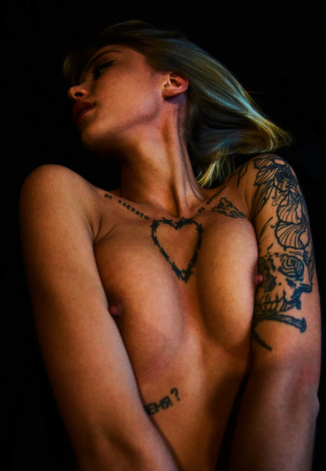 asiatische anal-onlyfans perfekte schöne foto