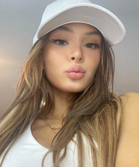 Brighton Sharbino freie erotische bilder