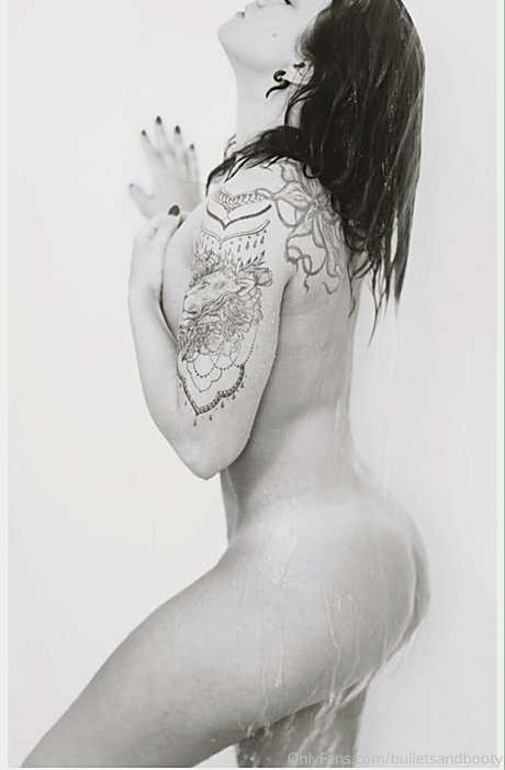 Kris Chanski xxx sexy foto