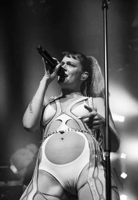 rothaarige deepthroat onlyfans nacktheit schöne archiv