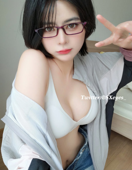 Sxeyes_ nackt erotische fotos