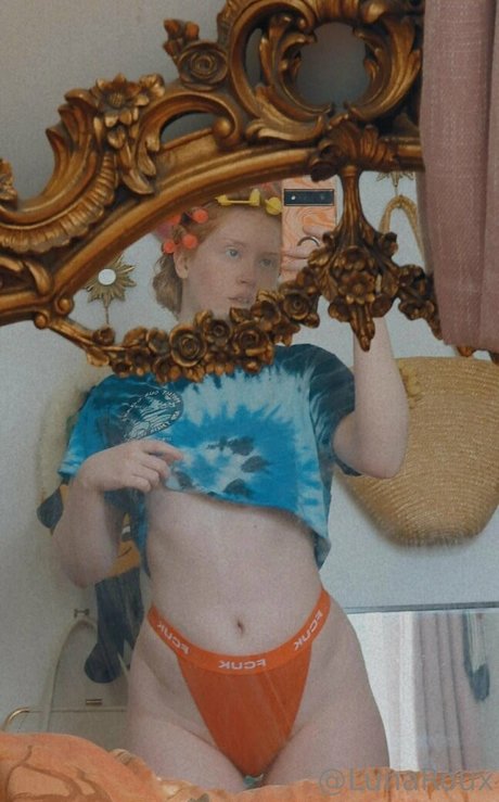 lunaroux nackt kostenlose bilder