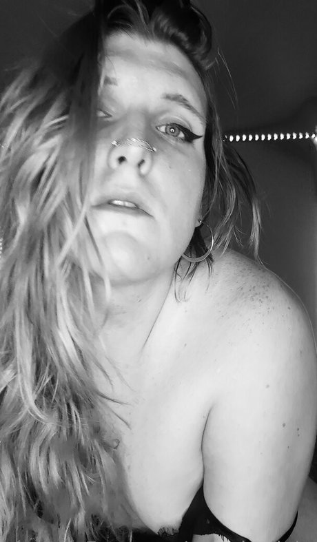 noradaylight hübsche sexy bilder