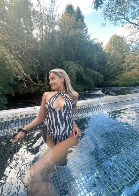 Melissa Reddy sexy fotos