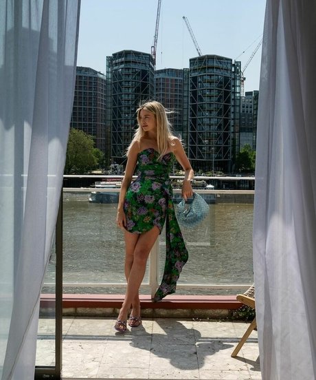 Georgia Toffolo akt pornostar galerie