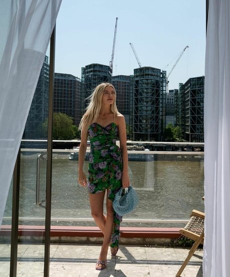 Georgia Toffolo top nette galerien