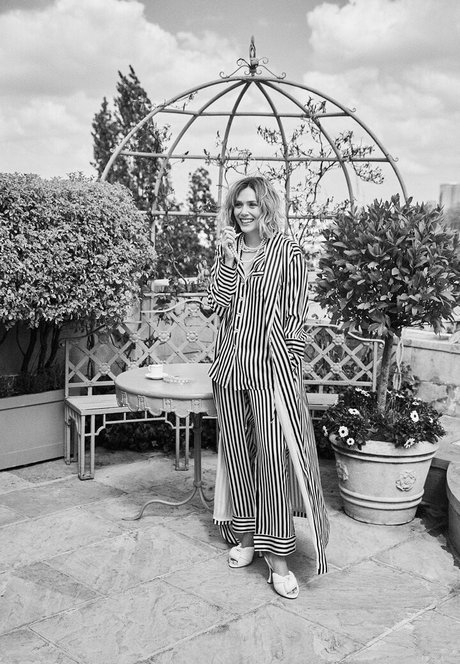 weibliche beliebte onlyfans exklusive perfekte galerien