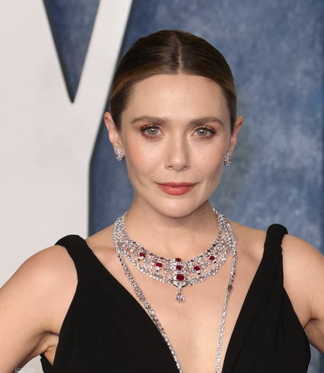 Elizabeth Olsen schauspielerin nackten archiv