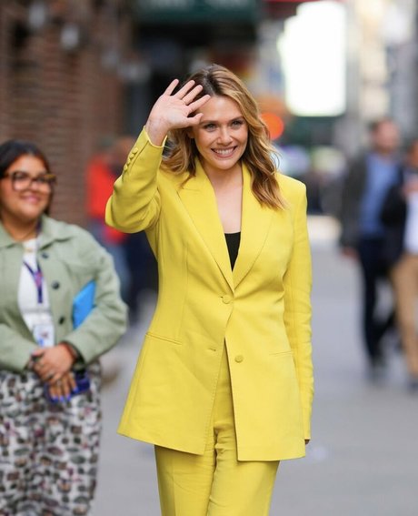 Elizabeth Olsen schauspielerin kunst fotos