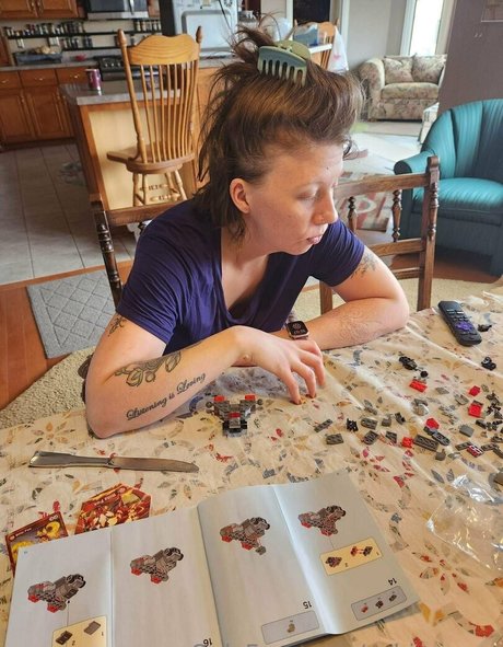 cahiraoona model archiv