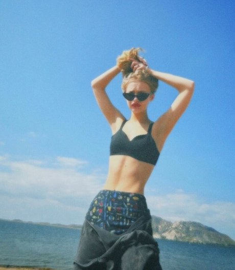 Amiah Miller perfekte schöne foto