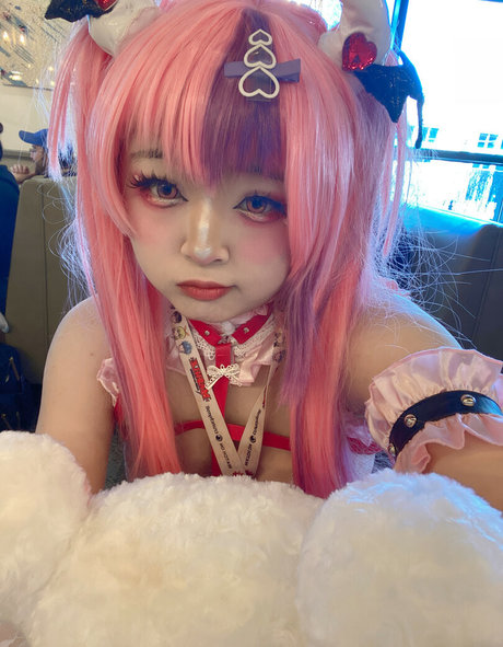 Donutskii nackt pornographische bilder