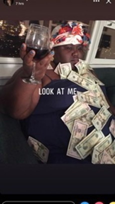 breite onlyfans nacktheit akt galerien